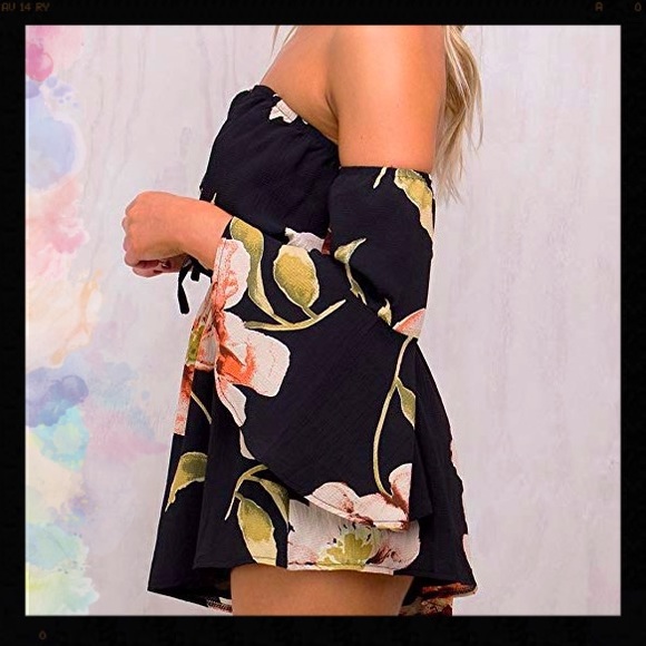 ✨🍭✨BNWT MINI FLORAL ROMPER✨🍭✨ - Picture 4 of 4